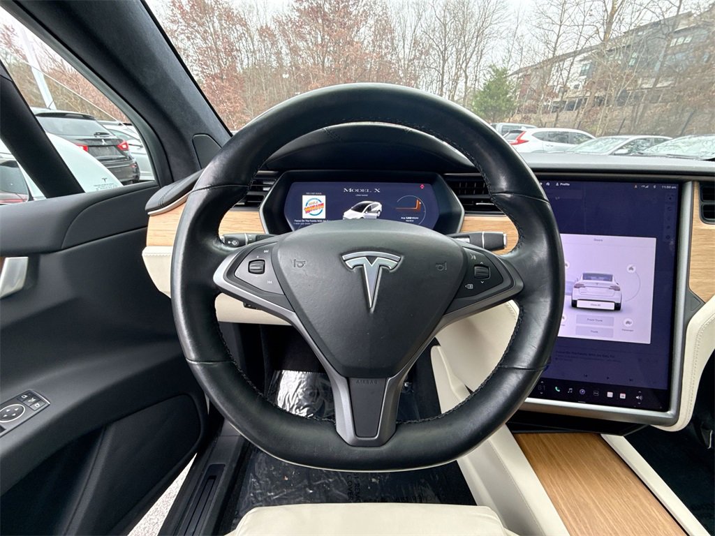 Used 2020 Tesla Model X Long Range image 11
