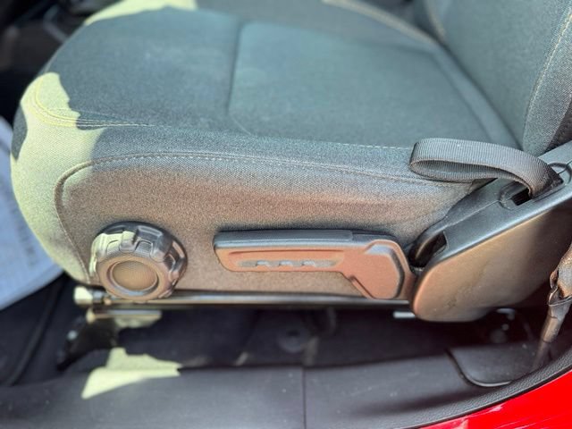 Used 2024 Jeep Gladiator Sport AWD/4WD image 8