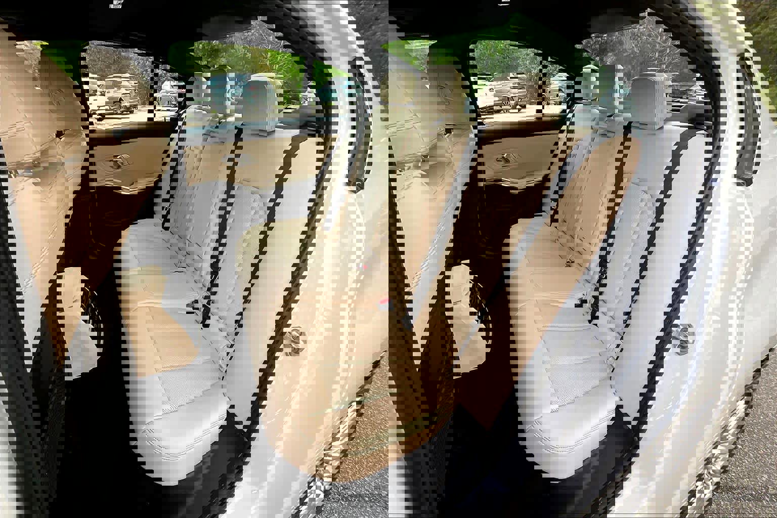 Certified 2023 BMW 330i Sedan w/ Premium Package image 21