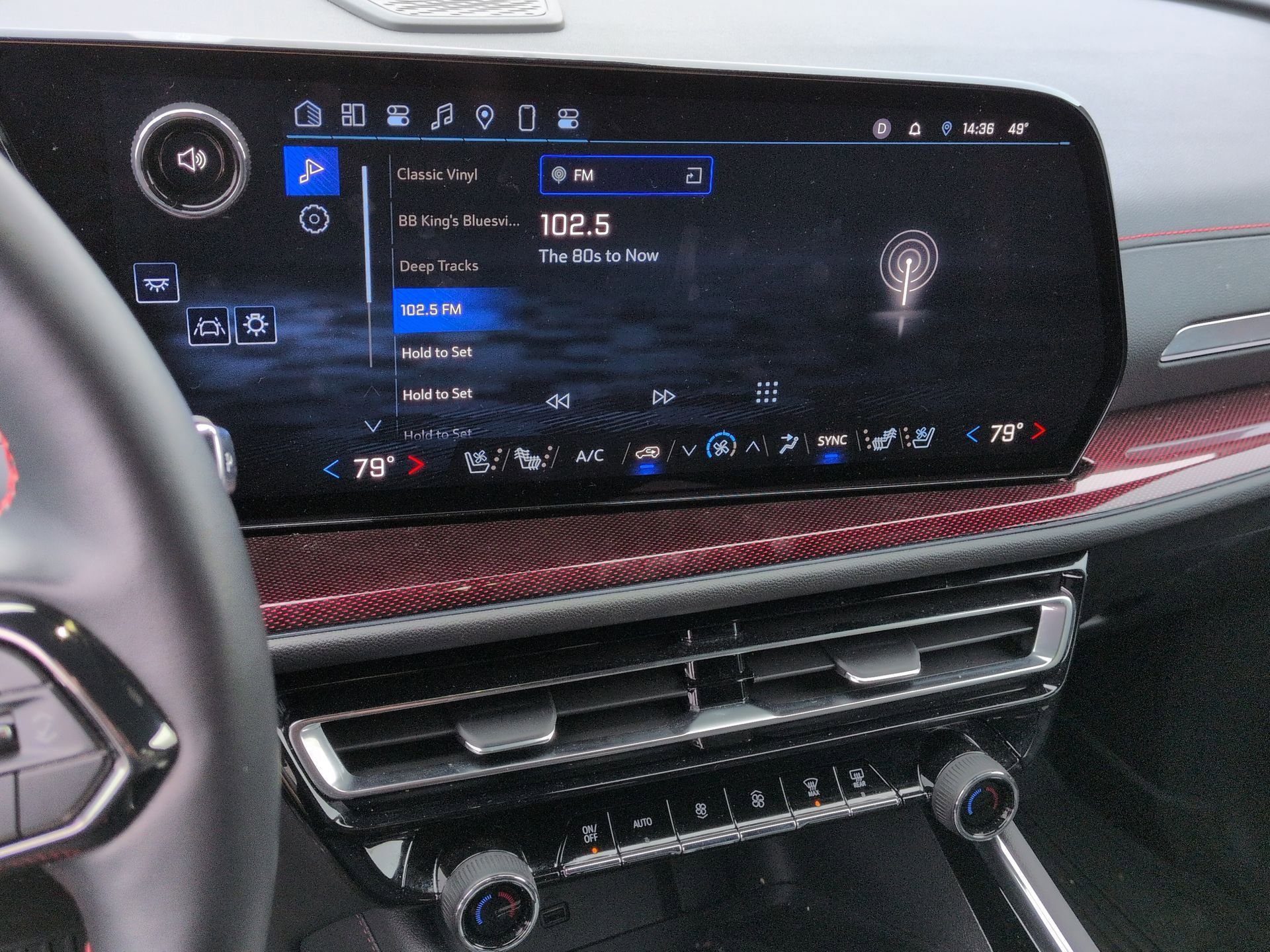 Certified 2024 Chevrolet Traverse RS w/ LPO, Floor Liner Package image 13