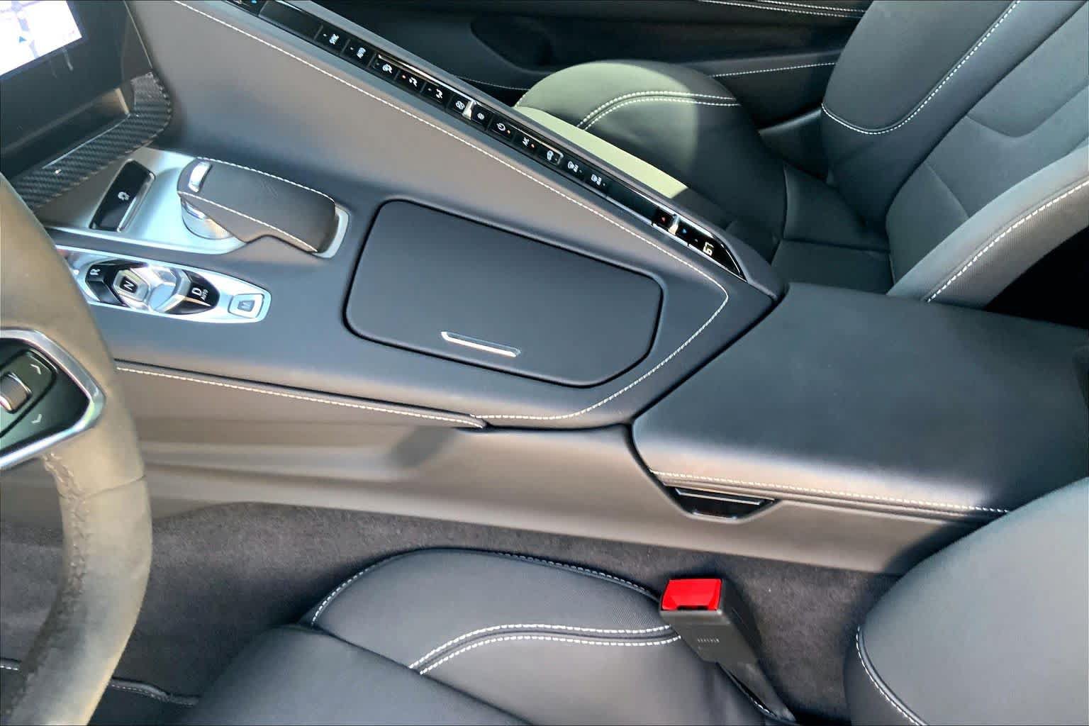 Used 2024 Chevrolet Corvette Z06 RWD image 17