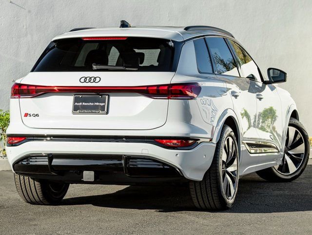 New 2025 Audi SQ6 e-tron Prestige image 6