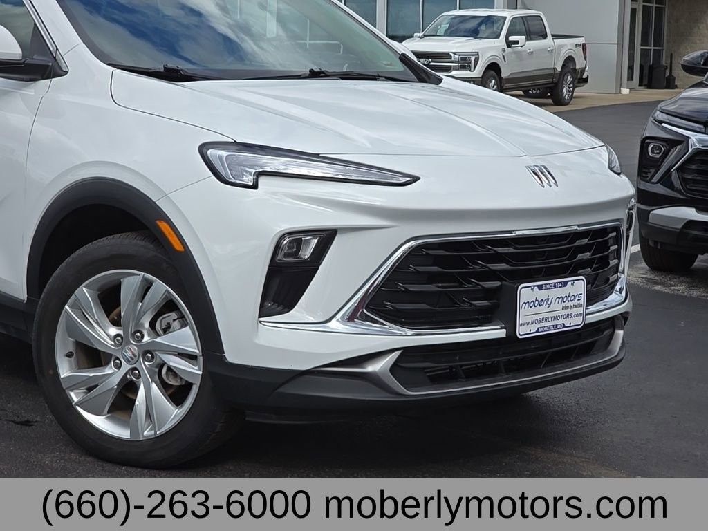 Used 2025 Buick Encore GX Preferred image 55