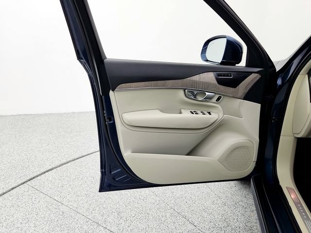 Certified 2024 Volvo XC90 B6 Plus w/ Protection Package Premier AWD/4WD image 29