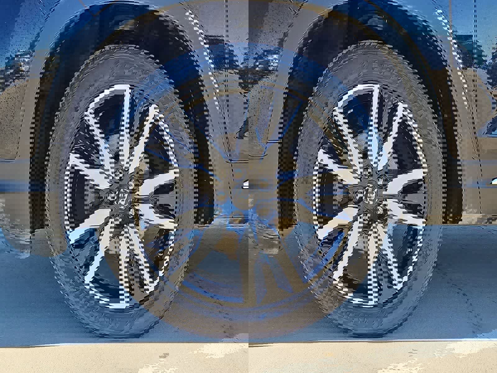 Used 2020 Honda Pilot Touring image 13