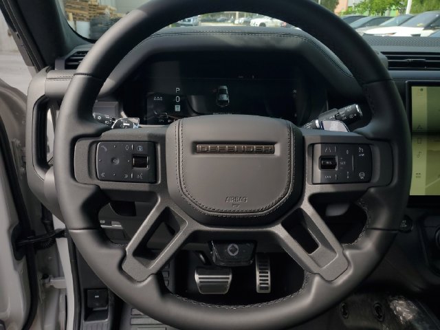 New 2026 Land Rover Defender 110 AWD/4WD image 20
