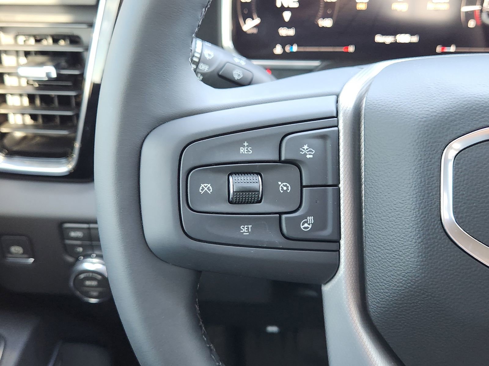 New 2026 GMC Sierra 2500 Denali w/ Denali Reserve Package image 32