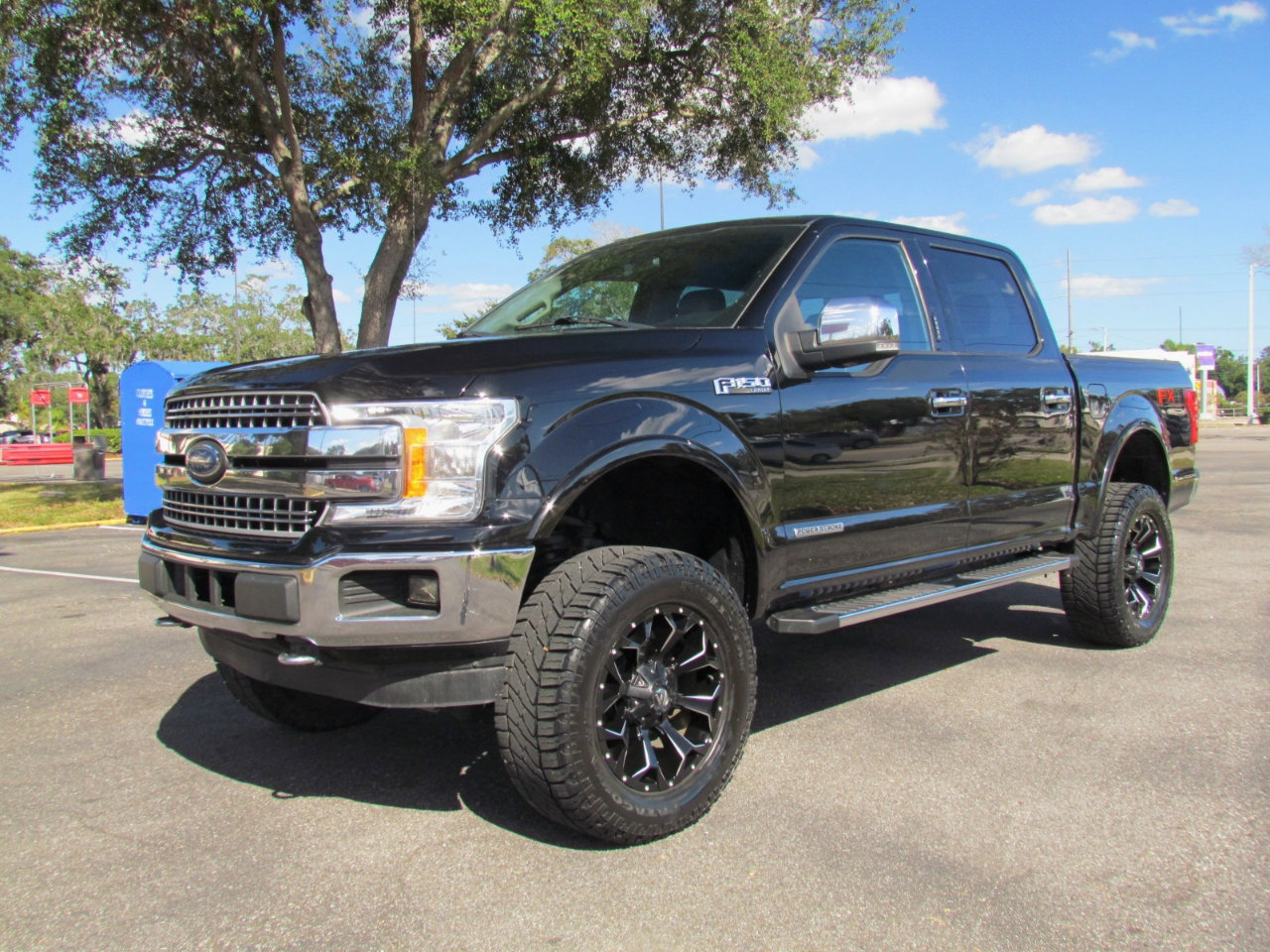 Used 2018 Ford F150 Lariat image 2
