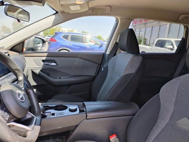 Used 2022 Nissan Rogue SV AWD/4WD image 12