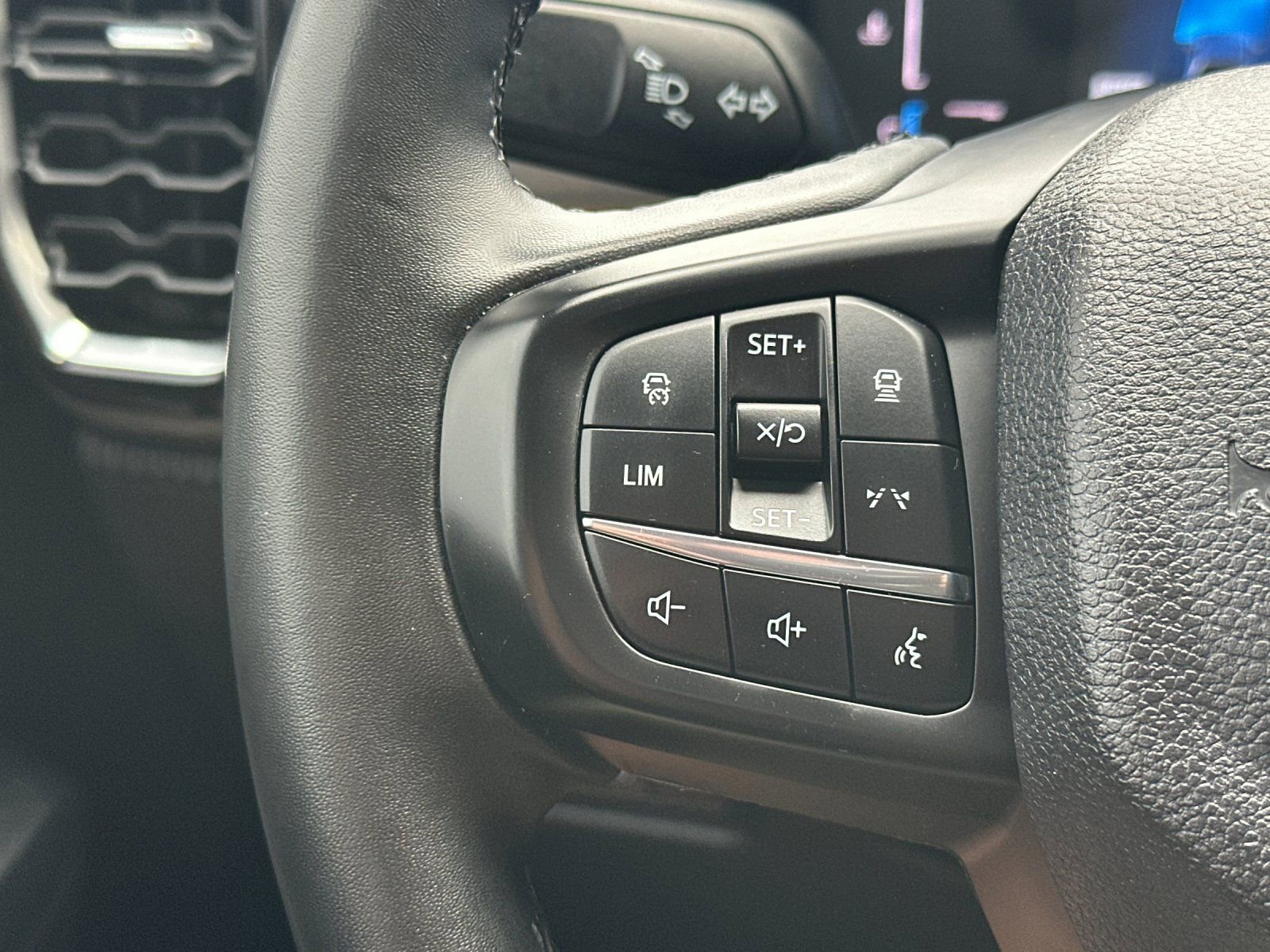 Used 2024 Ford Ranger XLT w/ Technology Package RWD image 26
