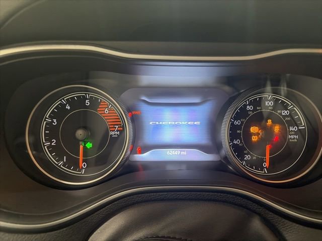 Used 2020 Jeep Cherokee Limited AWD/4WD image 8