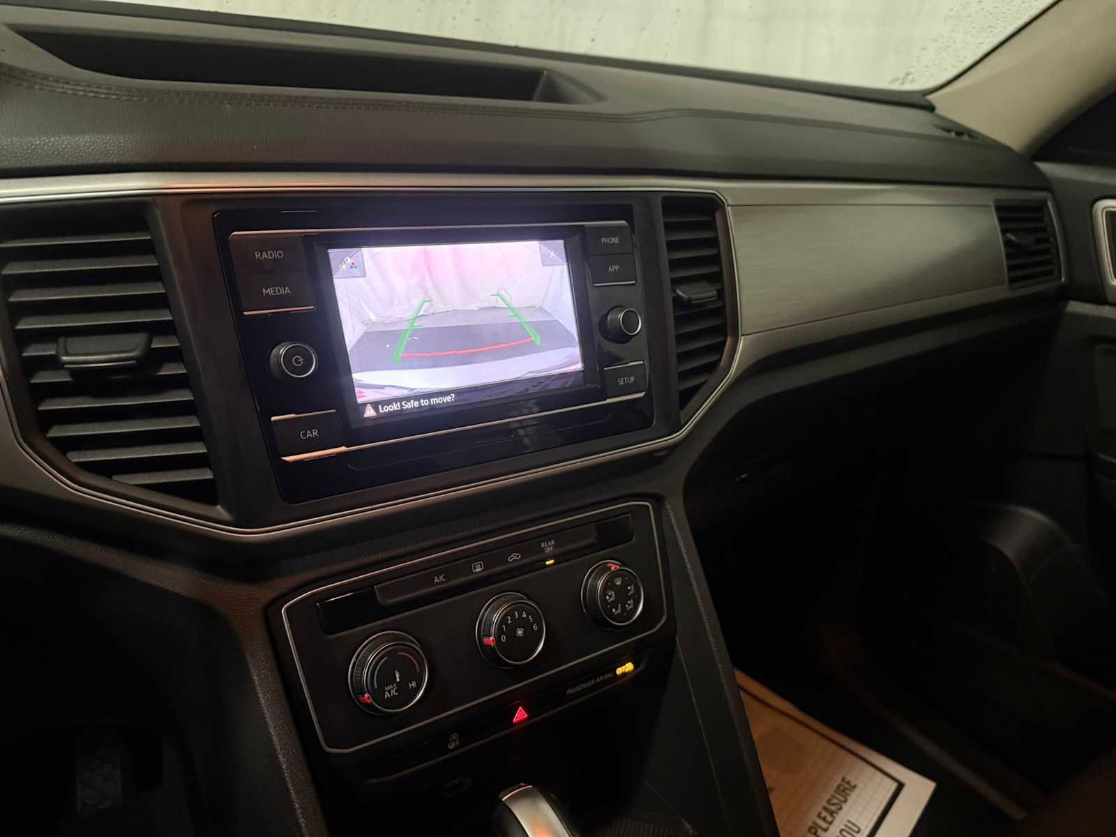 Used 2019 Volkswagen Atlas S image 34