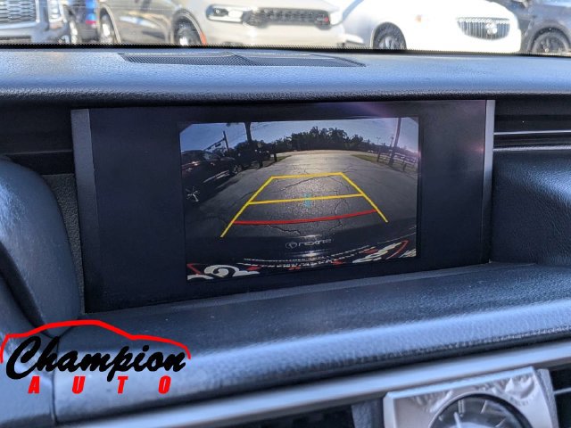 Used 2017 Lexus IS 200t RWD image 23