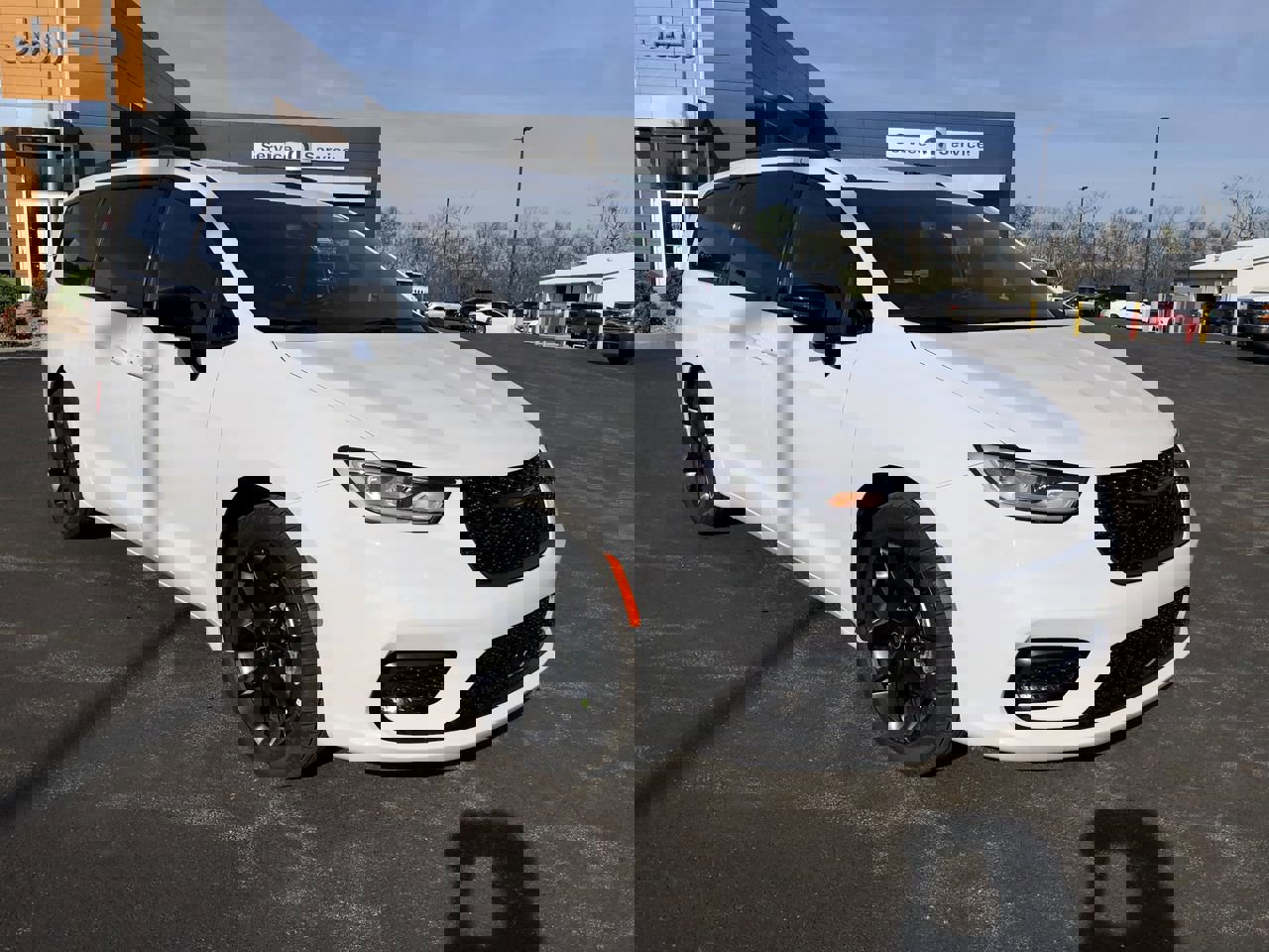 New 2026 Chrysler Pacifica Select image 15