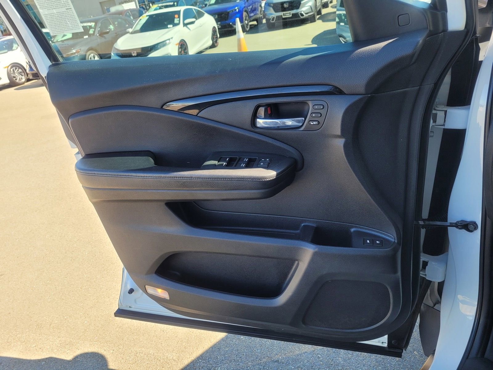 Used 2021 Honda Pilot Touring image 18