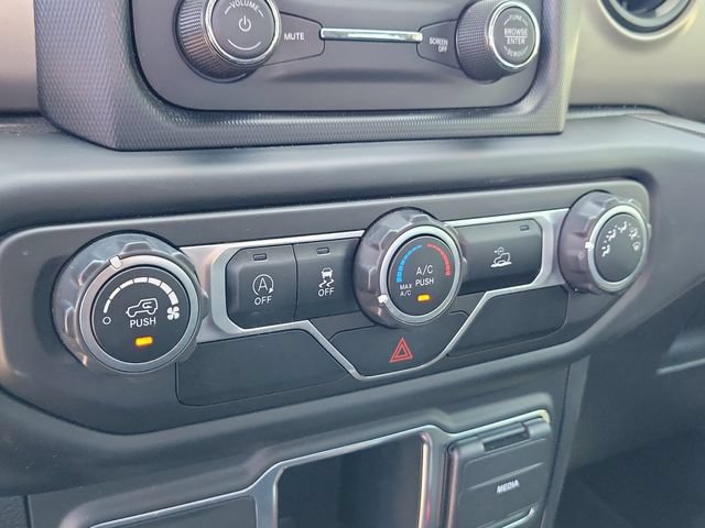 Used 2021 Jeep Gladiator Sport AWD/4WD image 33