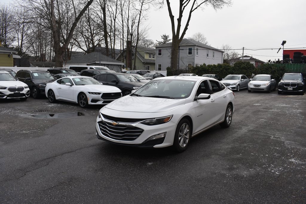 Used 2024 Chevrolet Malibu LT image 2