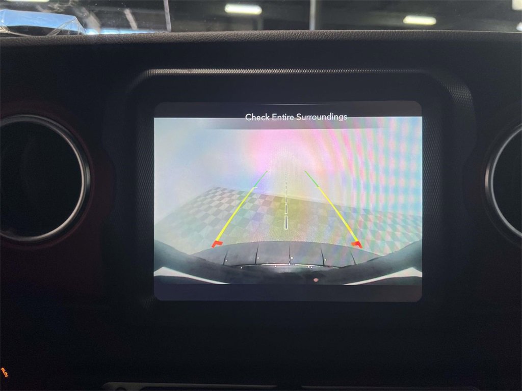 Used 2023 Jeep Wrangler Unlimited Rubicon w/ Cold Weather Group image 29