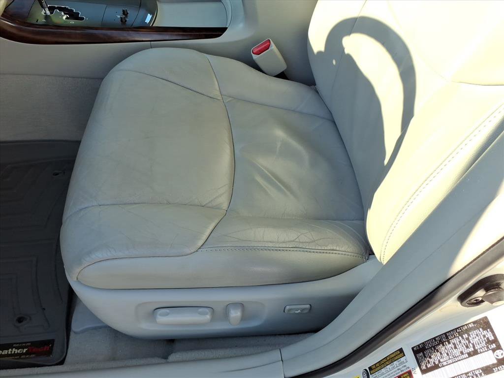 Used 2012 Toyota Avalon FWD image 24