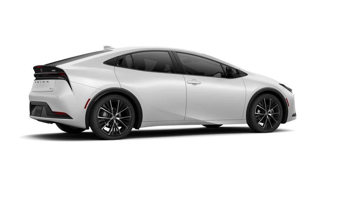 New 2026 Toyota Prius XLE FWD image 31