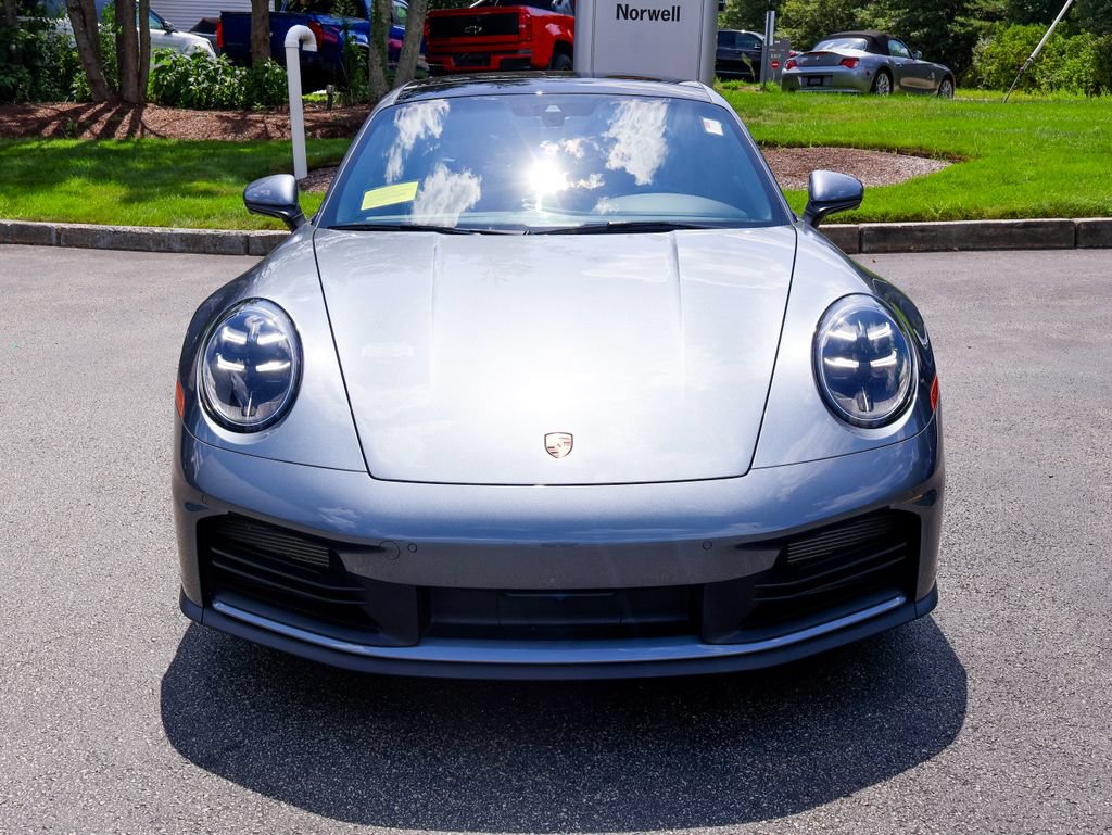 Used 2025 Porsche 911 Carrera RWD image 28