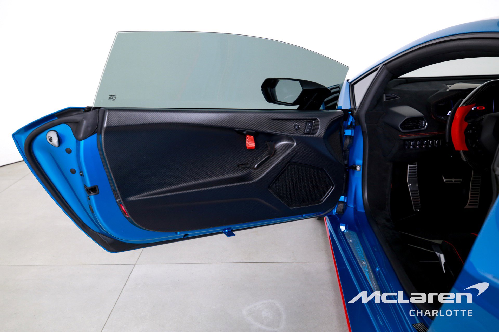 Used 2023 Lamborghini Huracan STO image 10