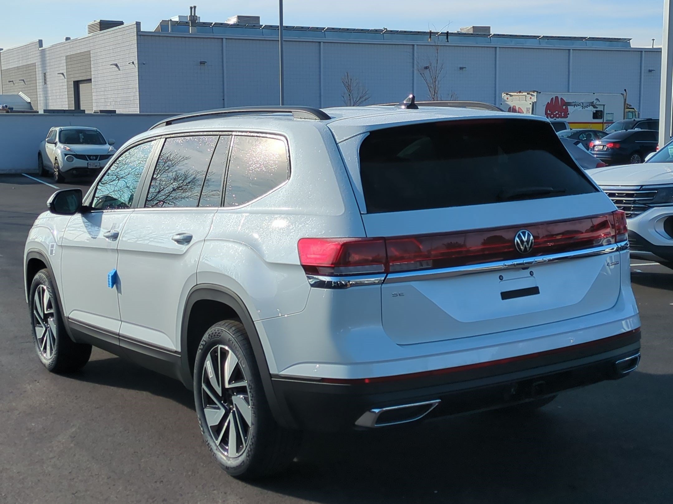 New 2026 Volkswagen Atlas Peak Edition AWD/4WD image 8