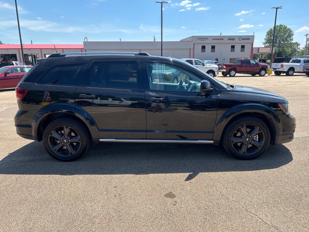 Used 2020 Dodge Journey Crossroad FWD image 6