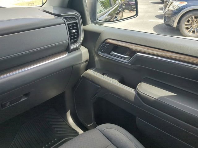 Used 2023 Chevrolet Silverado 1500 RST AWD/4WD image 19