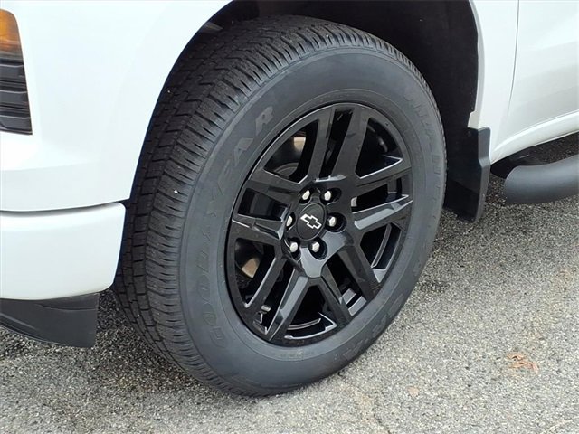 Used 2023 Chevrolet Silverado 1500 Custom w/ Rally Edition image 9