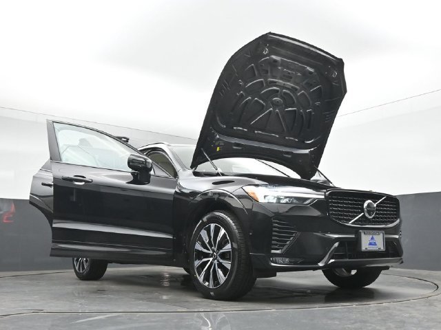 Used 2024 Volvo XC60 B5 Plus w/ Protection Package Premier AWD/4WD image 49