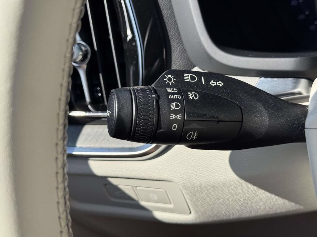 Certified 2024 Volvo S60 T8 Plus w/ Climate Package AWD/4WD image 21