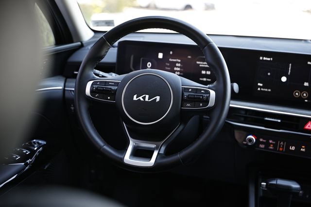 Used 2025 Kia K5 EX FWD image 28