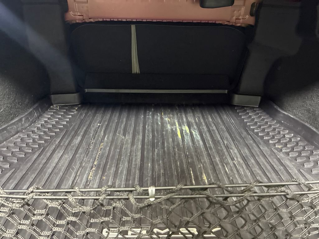 Used 2019 Toyota Camry LE image 25