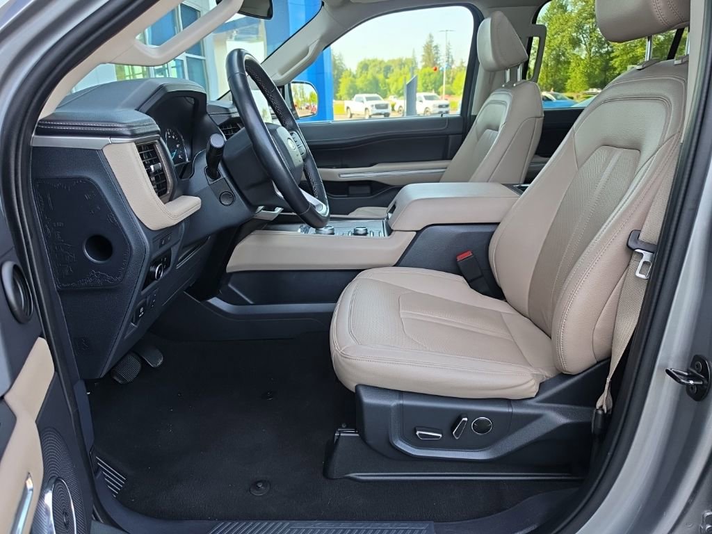 Used 2024 Ford Expedition Max Limited AWD/4WD image 24