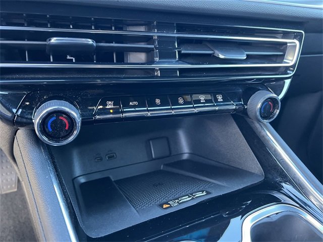 Certified 2024 Chevrolet Traverse LT w/ Trailering Package image 16