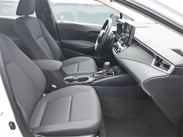 Used 2024 Toyota Corolla LE image 9