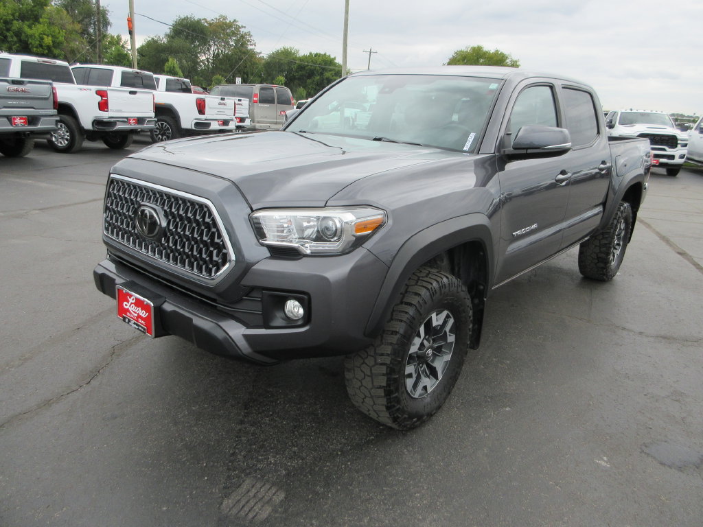 Used 2019 Toyota Tacoma TRD Off-Road AWD/4WD image 11