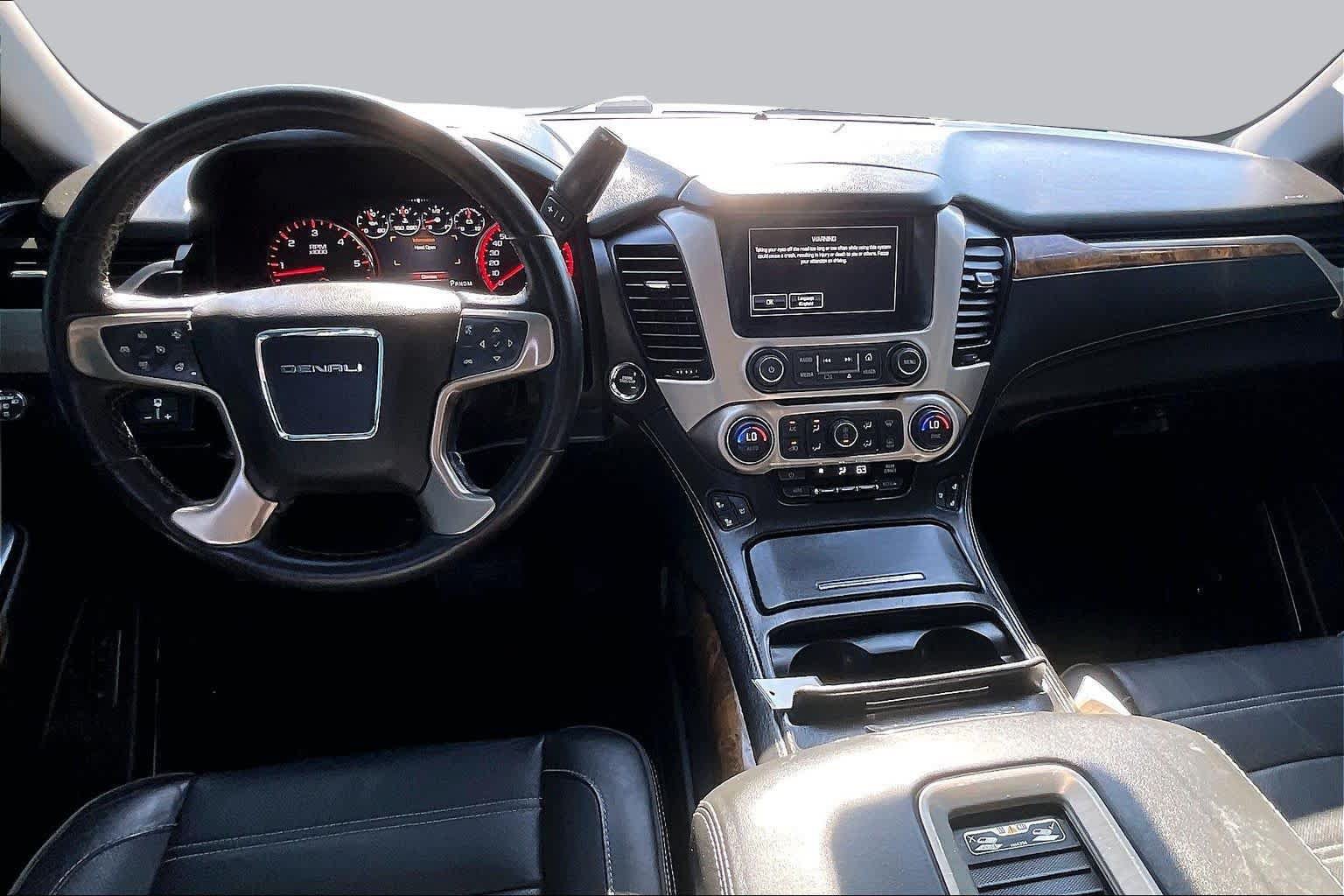 Used 2016 GMC Yukon Denali w/ Open Road Package AWD/4WD image 15