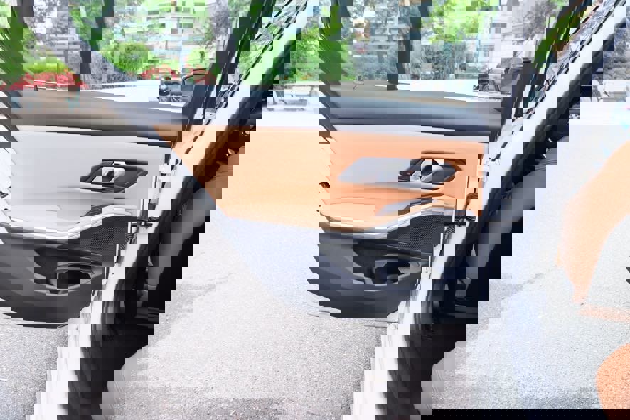 Used 2024 BMW 330i Sedan image 23