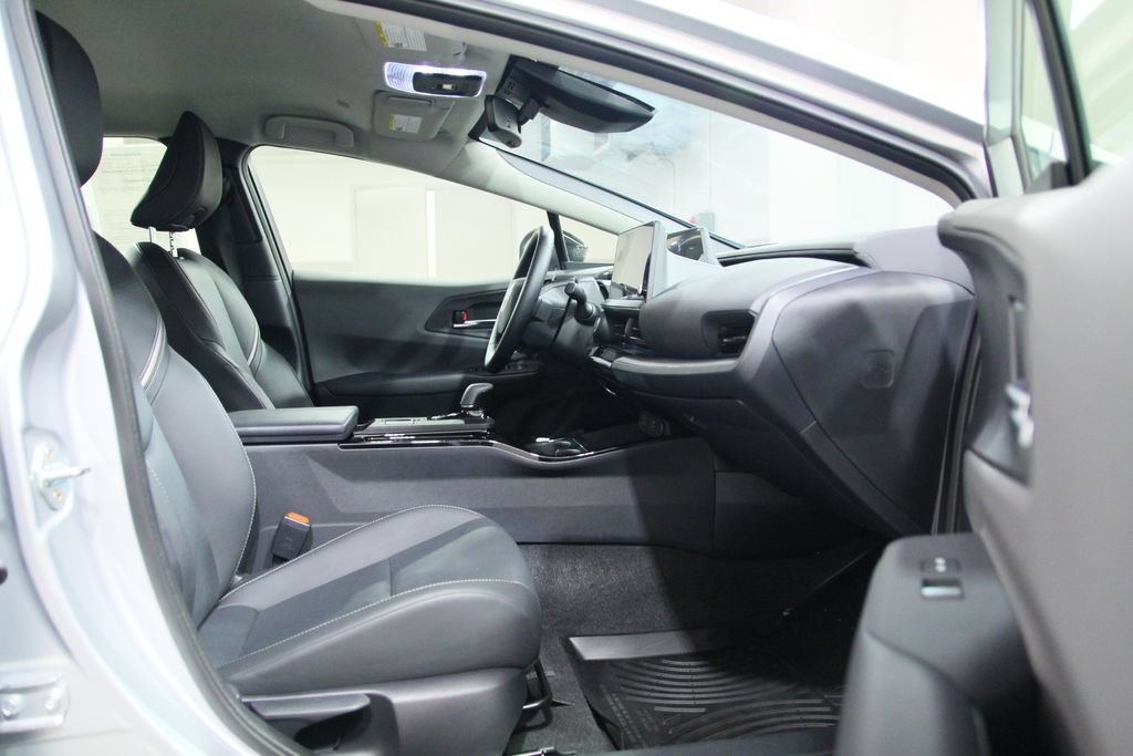 Used 2024 Toyota Prius XLE AWD/4WD image 20