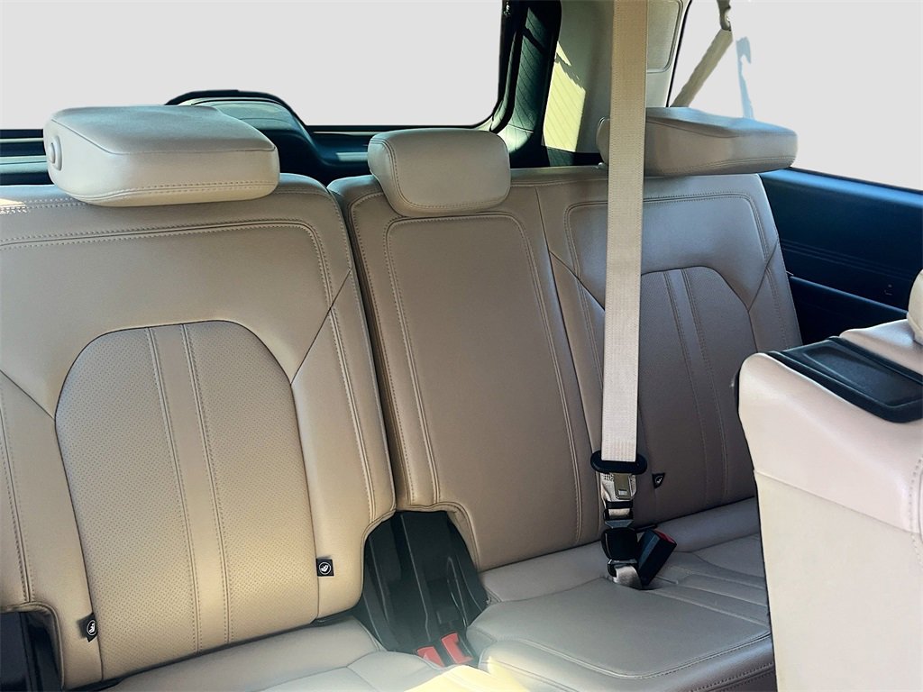 Used 2024 Ford Expedition Max Limited image 29