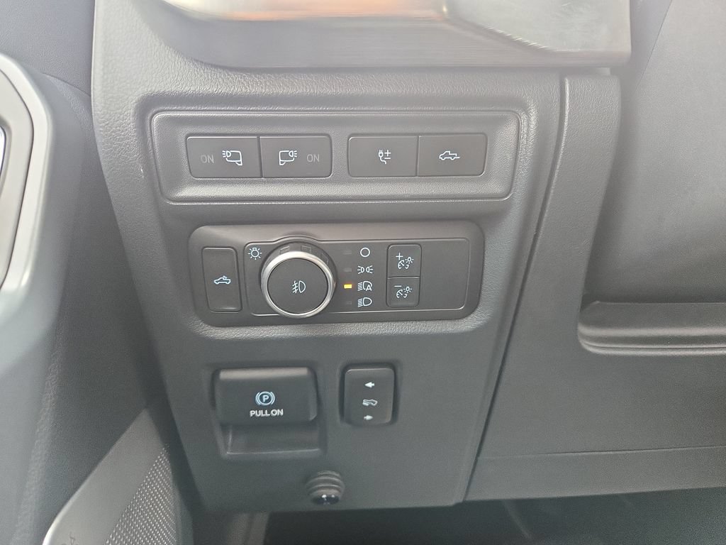 Used 2022 Ford F150 Lariat w/ Equipment Group 502A High AWD/4WD image 18