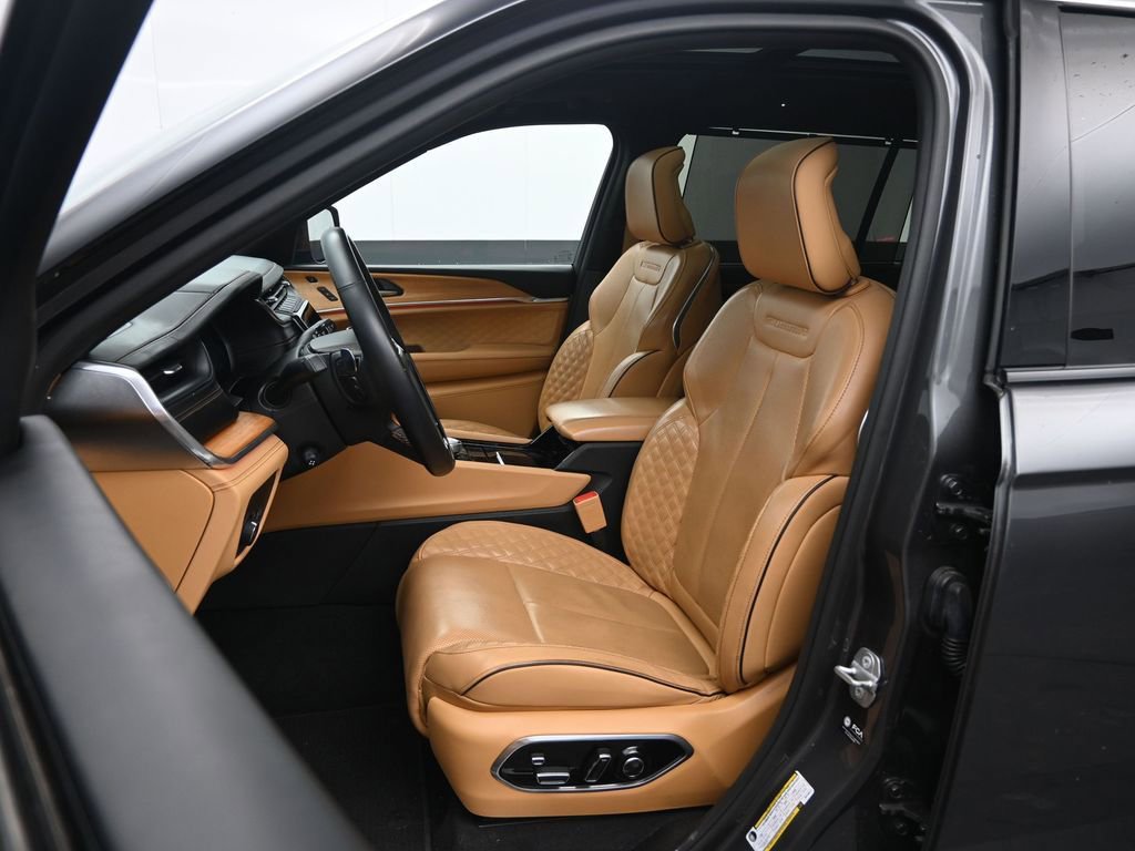 Used 2021 Jeep Grand Cherokee L Summit image 24