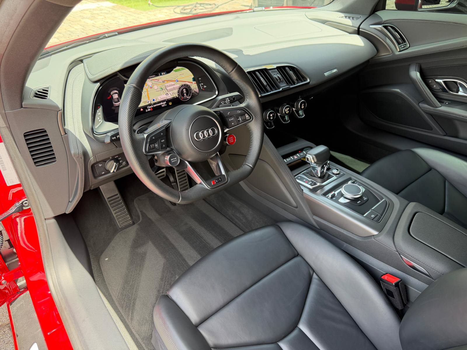 Used 2021 Audi R8 V10 RWD image 31