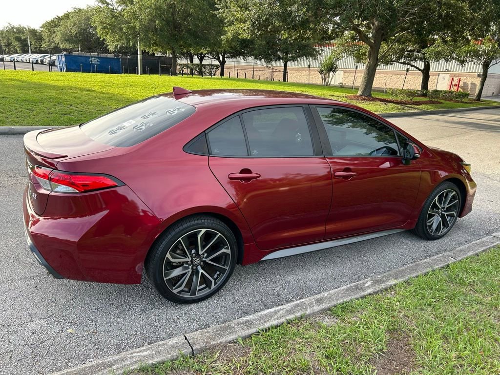 Used 2022 Toyota Corolla SE FWD image 6