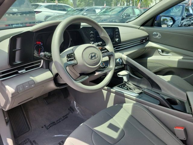 Certified 2023 Hyundai Elantra SEL FWD image 14