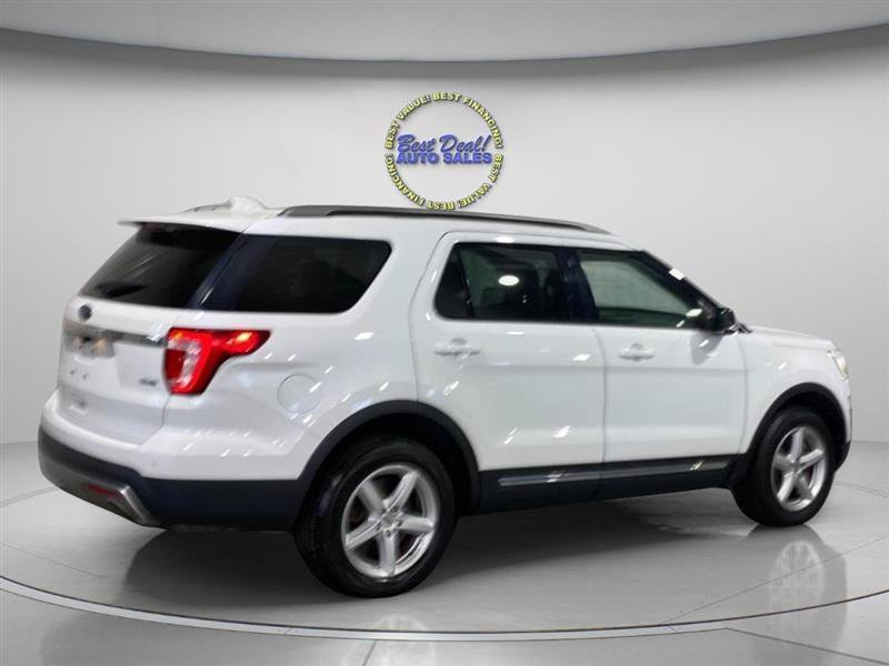 Used 2016 Ford Explorer XLT AWD/4WD image 6