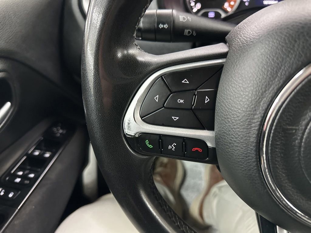 Used 2020 Jeep Renegade Latitude image 31