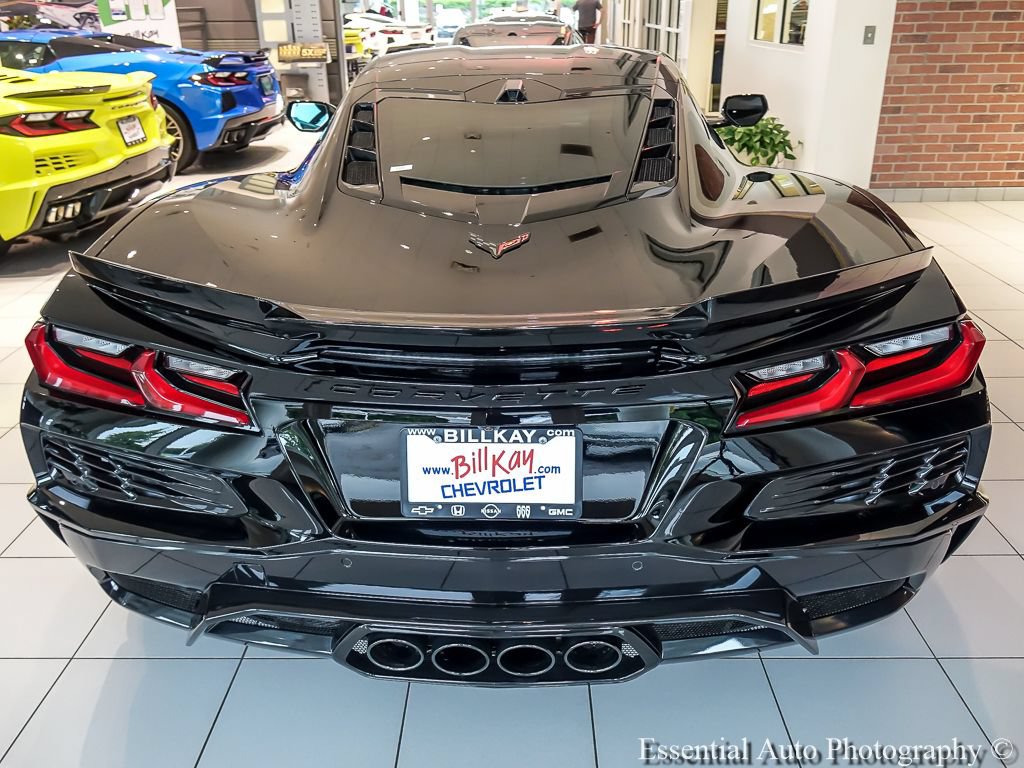 Used 2025 Chevrolet Corvette Z06 w/ Stealth Interior Trim Package RWD image 7